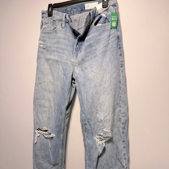 GAP 29/8T NWT Distressed Blue Mid Loose Jeans - Picture 1 of 7